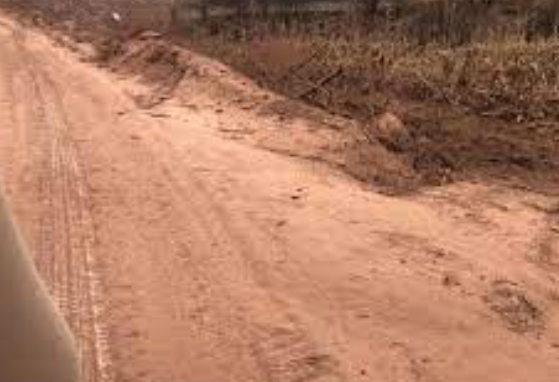山西安泽县工地事故造成3人死亡，4人仍在被混凝土掩埋下施救